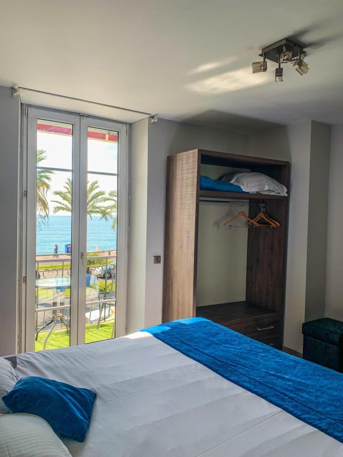 Hotel Flots D'Azur Promenade Des Anglais Niza Exterior foto