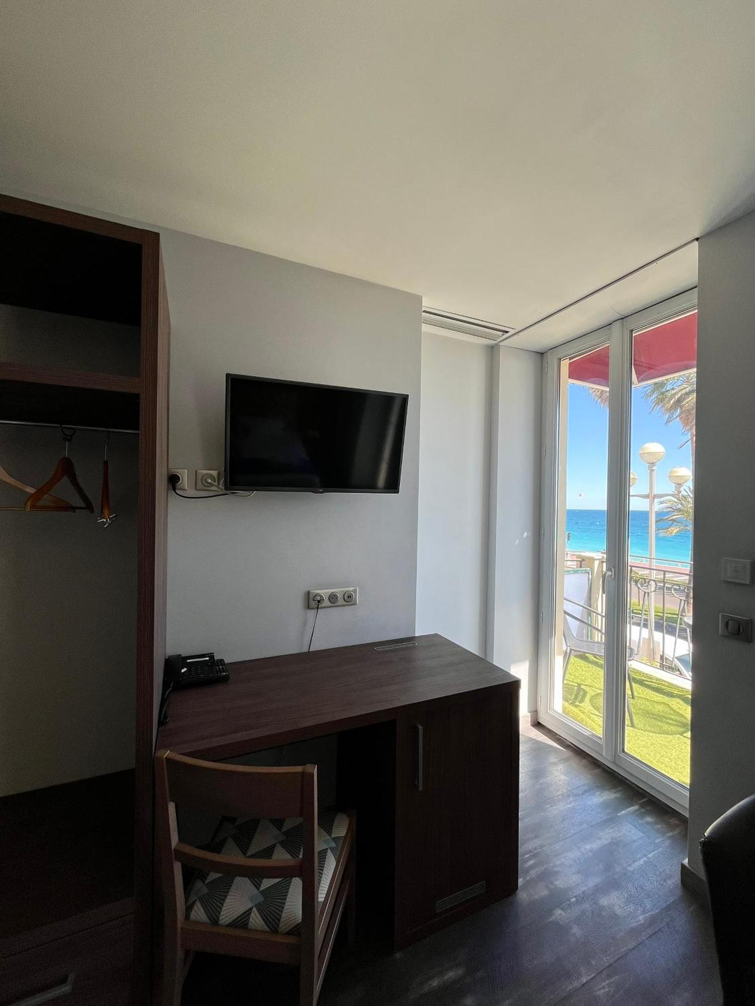 Hotel Flots D'Azur Promenade Des Anglais Niza Exterior foto