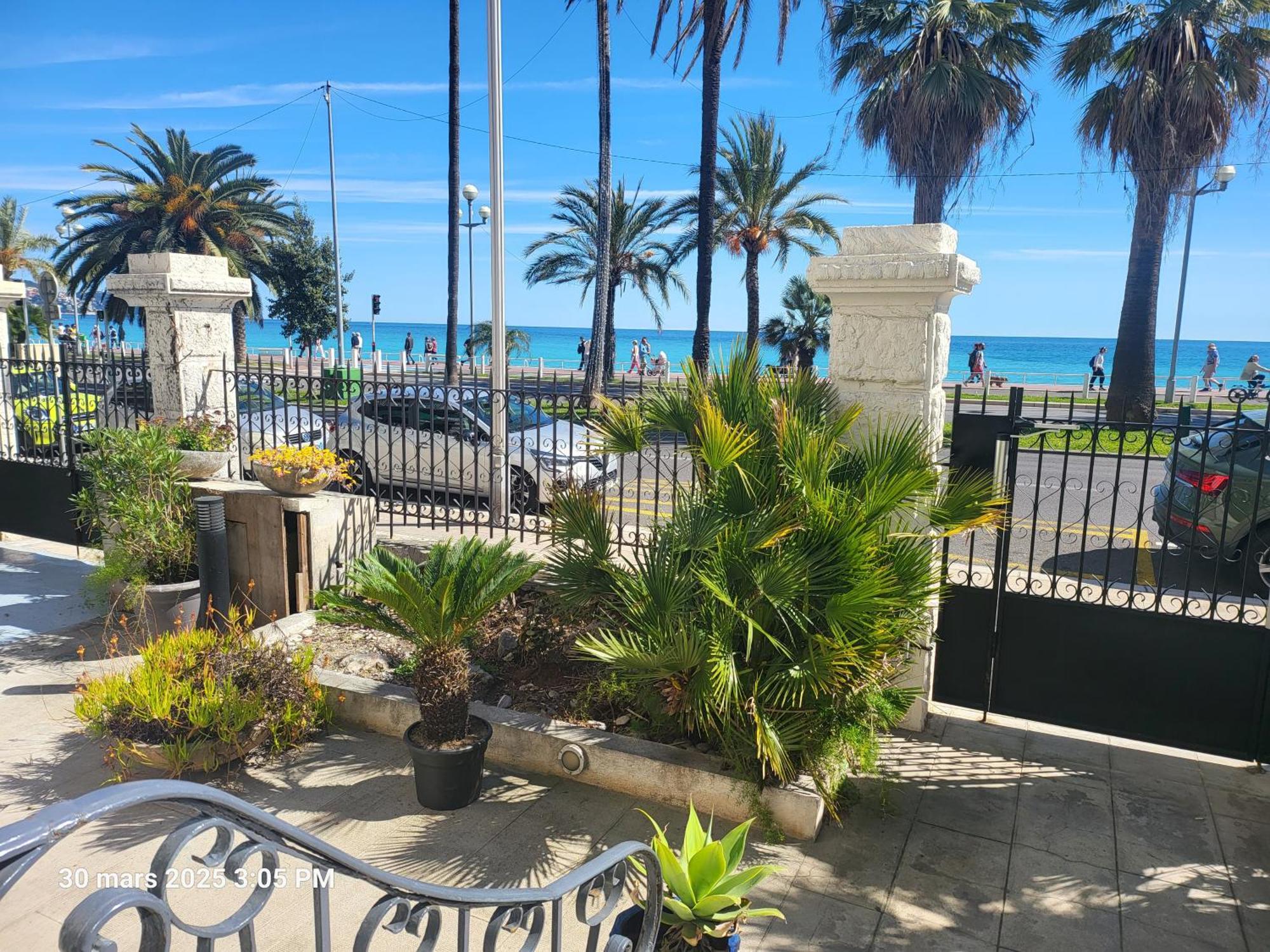 Hotel Flots D'Azur Promenade Des Anglais Niza Exterior foto