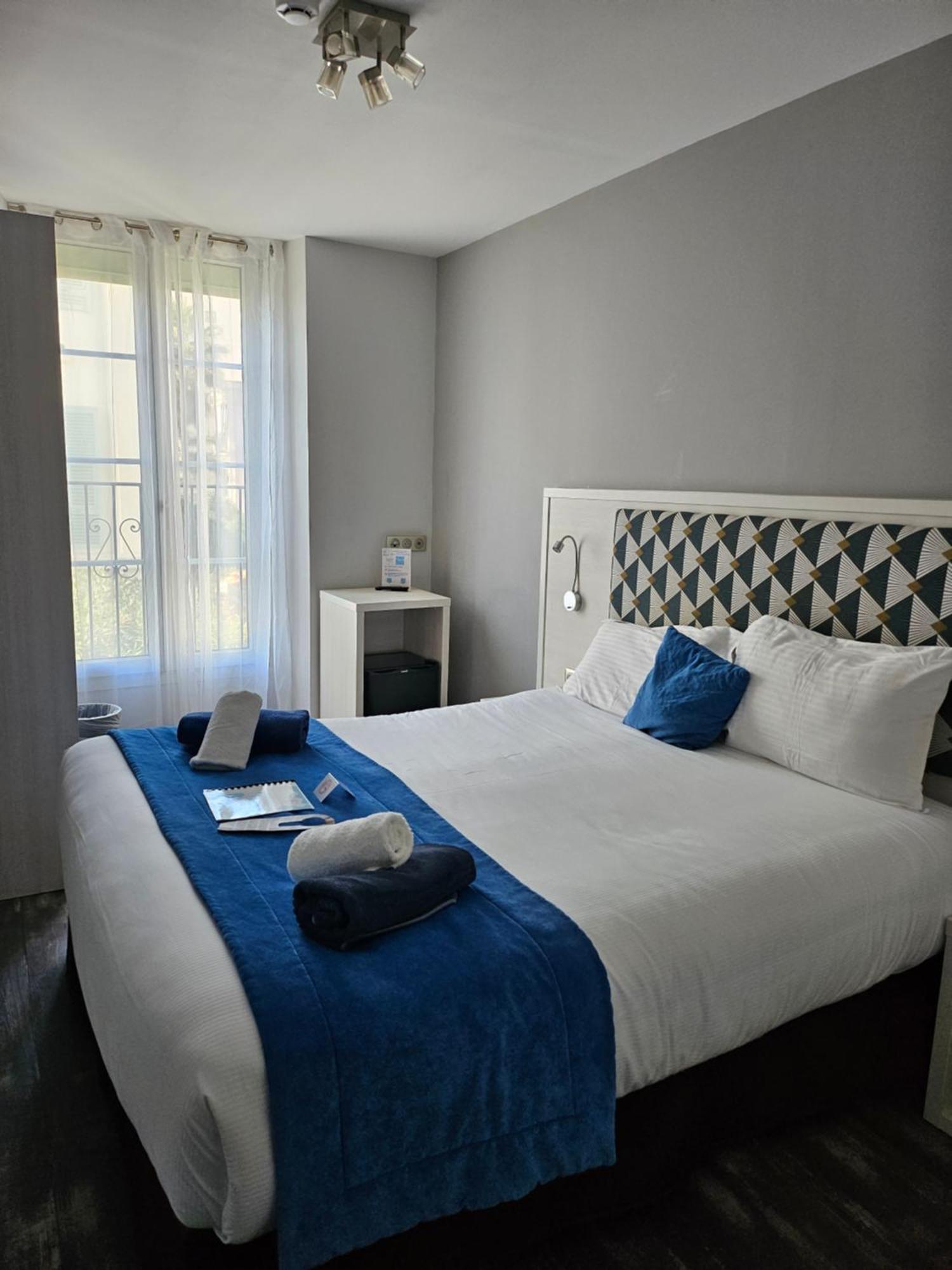Hotel Flots D'Azur Promenade Des Anglais Niza Habitación foto