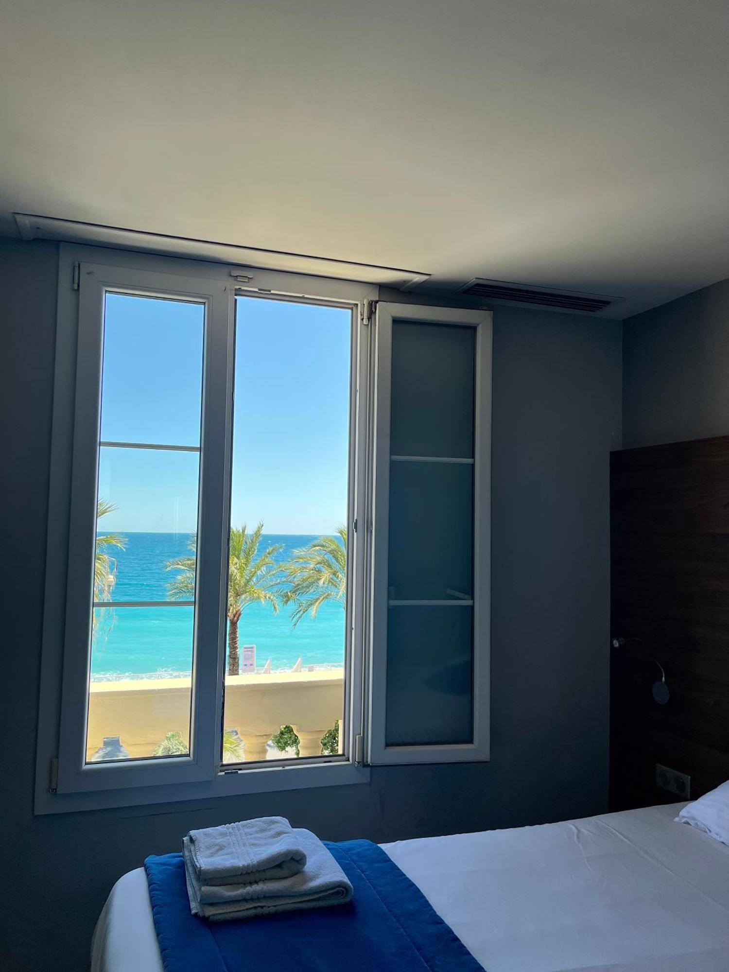 Hotel Flots D'Azur Promenade Des Anglais Niza Habitación foto