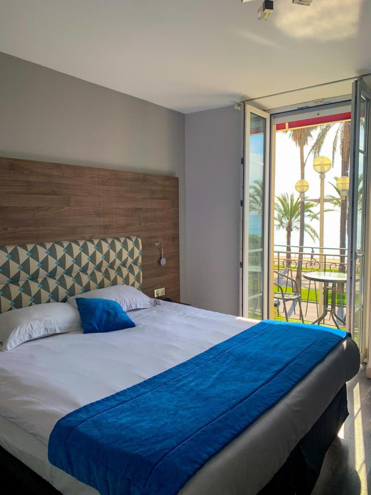 Hotel Flots D'Azur Promenade Des Anglais Niza Habitación foto