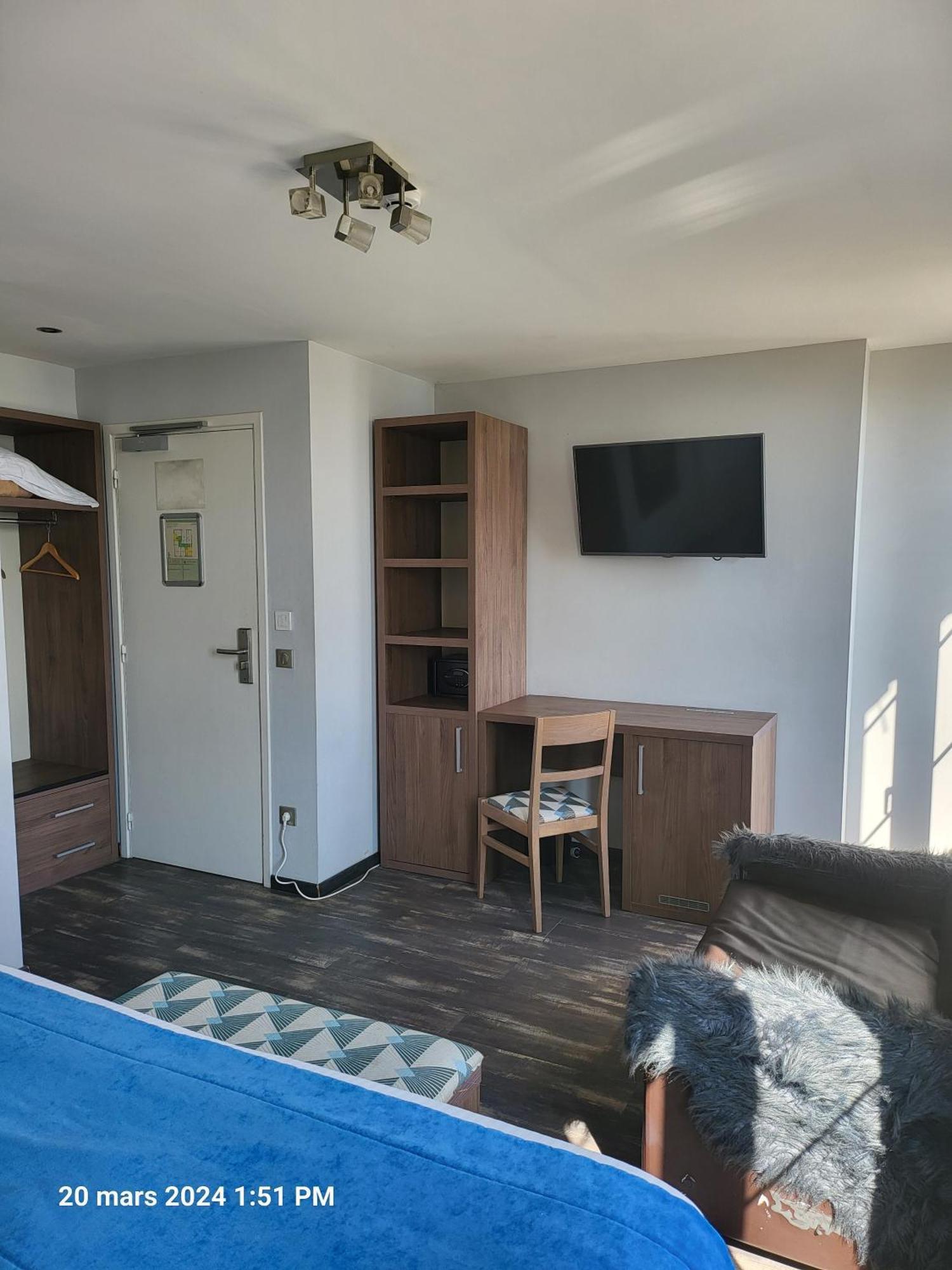 Hotel Flots D'Azur Promenade Des Anglais Niza Habitación foto