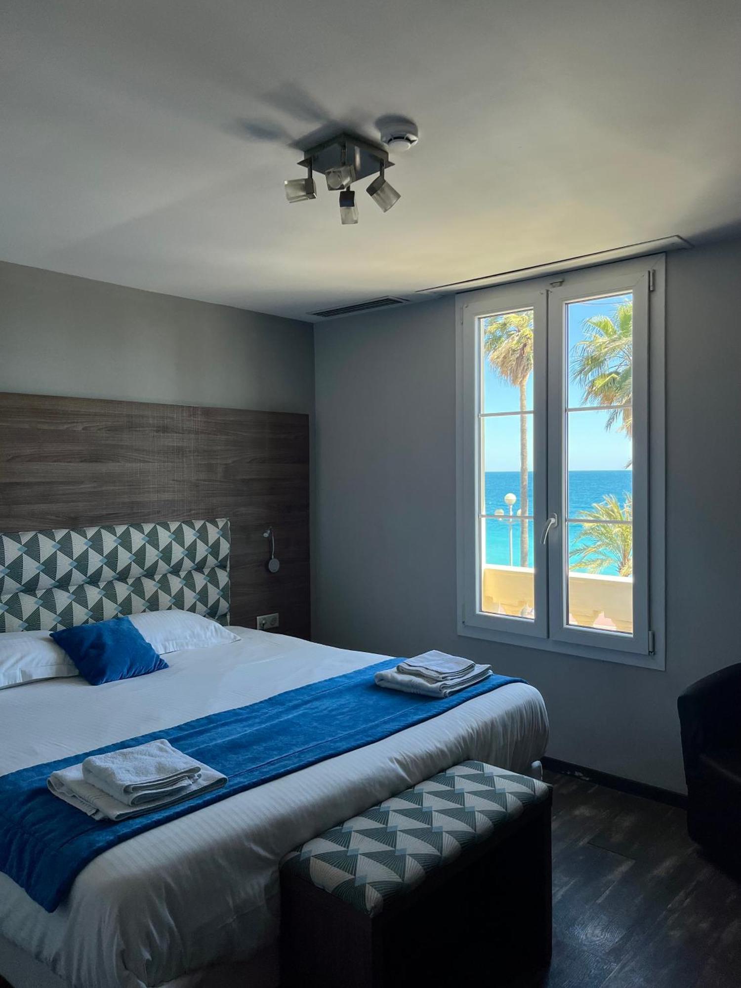 Hotel Flots D'Azur Promenade Des Anglais Niza Habitación foto