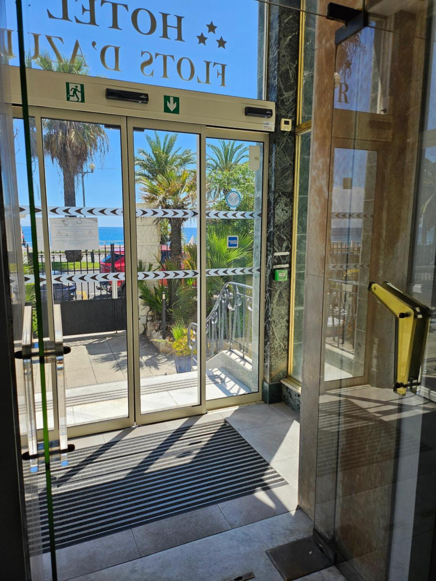 Hotel Flots D'Azur Promenade Des Anglais Niza Exterior foto